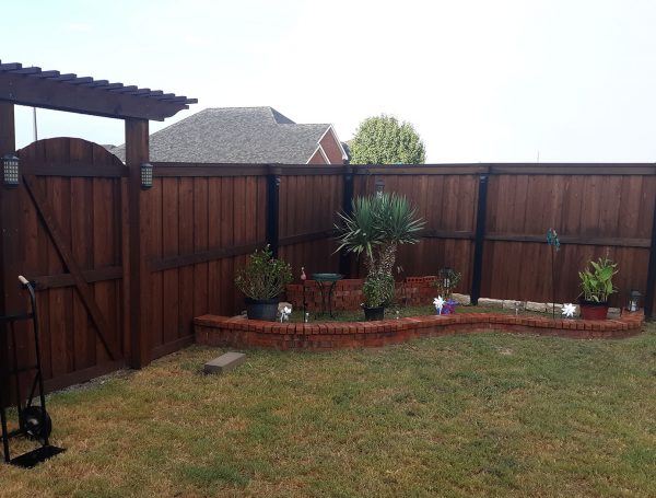 Board on Board Fence – Haslet Tx